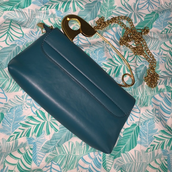 Safety Pin Clutch Bag - Picture 3 of 6
